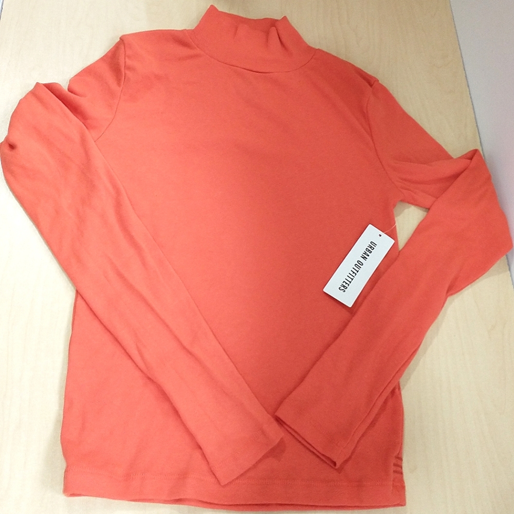 Urban Outfitters Orange Mock Turtleneck Size M NEW